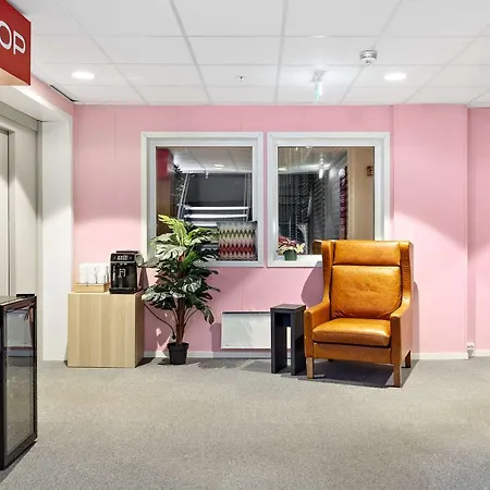 Aiden By Western Harstad Narvik Airport Evenesmarkja